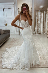 Gorgeous Mermaid Appliques Sleeveless Bridal Dresses Lace Appliques