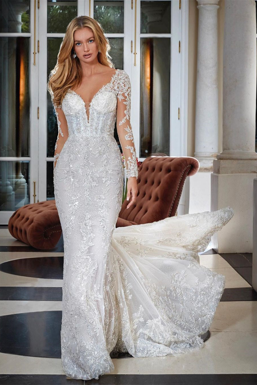 Gorgeous Mermaid V-Neck Lace Backless Appliques Bridal Dresses With Long Sleeves