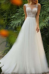 Gorgeous Sleeveless Tulle A-Line Ruffles Beach Wedding Dresses With Lace