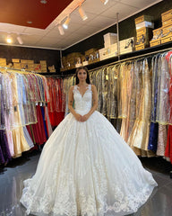 Gorgeous Sleeveless White Tulle Lace Ruffles Ball Gown Wedding Dresses