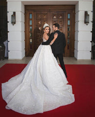 Gorgeous Sweeteart half Sleeves Beads Ball Gown Wedding Dress