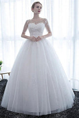 Half Sleeves Tulle White Lace Ruffles Ball Gown Wedding Dresses