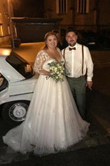 Long Sleeve Plus Size Wedding Dress V Neck A Line Bridal Gown with Lace