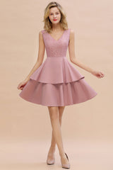 Lovely Sleeveless Lace Short Cocktail Dresses Mini Party Gowns With Two Layers