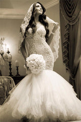 Luxurious Mermaid Wedding Dress Lace Sweetheart Sexy Bridal Gowns with Soft Tulle