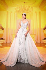 Luxury Chapel Train White Mermaid Wedding Dress With Lace Appliques