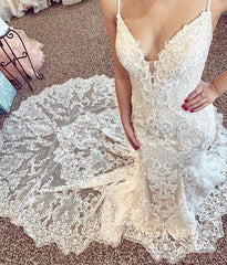 Mermaid Amazing Spaghetti-Straps V-neck Beach Wedding Dresses