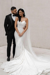 Mermaid Lace Spaghetti Straps Sleeveless White Wedding Dress Long Bridal Gown With Appliques