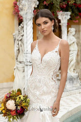 Mermaid Lace Spaghetti Straps Sleeveless White Wedding Dress Long Bridal Gown With Ruffles