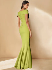 Minimalist Off the Shoulder Mother of the Bride Dress in Trumpet Mermaid Style with Detachable Flower