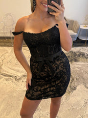 Off-Shoulder Lace Bodycon Homecoming Dress with Bow