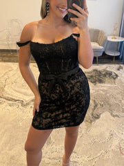Off-Shoulder Lace Bodycon Homecoming Dress with Bow