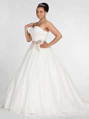 Plus Size Ball Gown Wedding Dress Chiffon Strapless Simple Backless Cute Bridal Gowns with Court Train