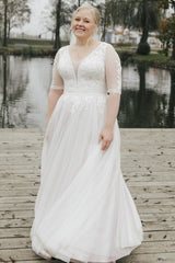 Plus Size Beach Wedding Dress Half Sleeve A Line Lace Bridal Gown