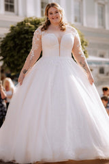 Plus Size Wedding Dress Scoop Neck Long Sleeve A Line Bridal Gown with Lace