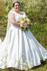 Plus Size Wedding Dresses V Neck A Line Satin Bridal Gowns