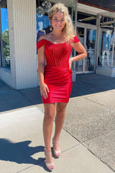 Red Homecoming Dresses Off the Shoulder Tight Short Cocktail Dresses with Lace