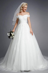 Romantic Ball Gown Wedding Dress Off Shoulder Lace Tulle Short Sleeve Sparkle & Shine Bridal Gowns with Court Train