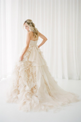 Romantic Blush Pink Ruffle Tiered Wedding Dress A-line Cute Popular Custom Made Organza Formal Bridal Gowns