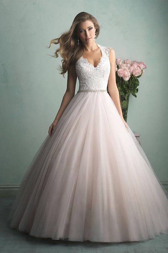 Romantic See-Through A-Line Wedding Dress V-neck Tulle Straps Sexy Backless Bridal Gowns Illusion Detail with Sweep Train