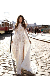 Sexy A-Line Slit Beach Wedding Dress Lace Long Sleeves Bridal Gowns with Chapel Train