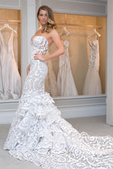 Sexy Mermaid Court Train Lace Bridal Gown New Arrival Simple Wedding Dresses