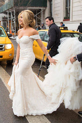 Sexy Mermaid Wedding Dress Strapless Lace Tulle Bridal Gowns with Cathedral Train