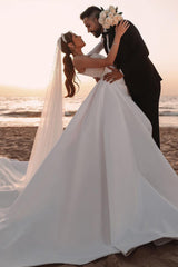 Sexy One Shoulder Ruffle Satin Sparkly Seqiuns Mermaid Beach Bridal Dress with Sweep Court Train