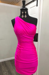 Simple Fuchsia Homecoming Dresses One Shoulder Satin Tight Short Cocktail Dresses