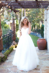 Spaghetti Strap Tulle Summer Beach Wedding Dress New Arrival A-Line Long Beach Bridal Dresses