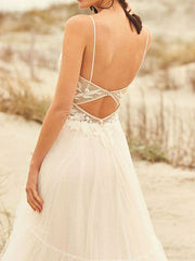 Spaghetti Straps Tulle V Neck A-Line Beach Wedding Dresses With Lace Appliques