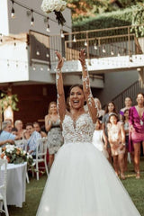 Stylish Lace Appliques Aline Tulle Casual Wedding Dress Long Sleeve Garden Wedding Gown