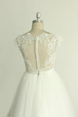 Stylish White Tulle Lace Wedding Dress | Appliques A-line Ruffles Bridal Gowns