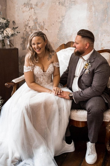 Suzhoufashion Beautiful A-line Boho Wedding Dresses With Lace Off-the- suzhoufashion Suzhoufashion Beautiful A-line Boho Wedding Dresses With Lace Off-the- suzhoufashion