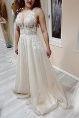 Suzhoufashion Designer Simple Wedding Dresses With Lace A-line V-neck