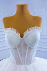 Suzhoufashion Gorgeous Princess Long White Wedding Dresses A-line Sleeveless