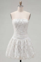 Suzhoufashion White Floral Strapless A-Line Short Homecoming Dress