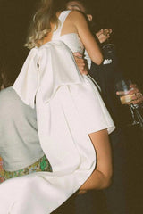 Suzhoufashion White Satin Mini Wedding Dress With Square Neck And Bow Train Formal Evening Gown