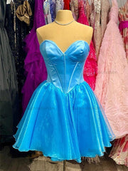 Sweetheart Strapless Tulle A-Line Homecoming Dress