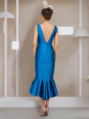 Tea Length Mother of the Bride Dress with Buttons Jewel Neck and Half Sleeves in Mermaid Trumpet Style