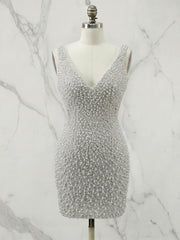 V Neck Pearl Embellished Short Homecoming Dress