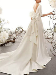 Vintage A-Line Wedding Dress Bateau Satin Half Sleeve Plus Size Bridal Gowns Illusion Detail with Court Train