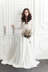 Vintage Long Sleeve White Lace Bridal Gown V-Neck Long Sweep Train Plus Size Beach Wedding Dress