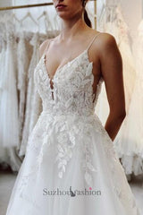 White Beach Wedding Dress Spaghetti Strap Sleeveless Beaded Cathedral Train Lace Long Tulle Bridal Gown