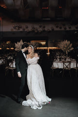 White Wedding Dress A Line Strapless Sleeveless Sweep Train Lace Bridal Gown