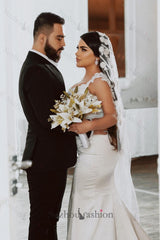 White Wedding Dress Mermaid Spaghetti Strap Square Sleeveless Sweep Train Satin Bridal Gown With Appliques