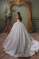 White Wedding Dress Sweetheart Sleeveless Beaded Ball Gown Chapel Train Lace Bridal Gown With Appliques