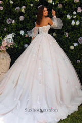 White Wedding Dress Sweetheart Sleeveless Lace Ball Gown Long Tulle Bridal Gown With Appliques