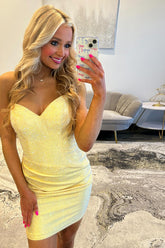 Yellow Tight Homecoming Dresses Ruched Short Cocktail Dresses With Beading