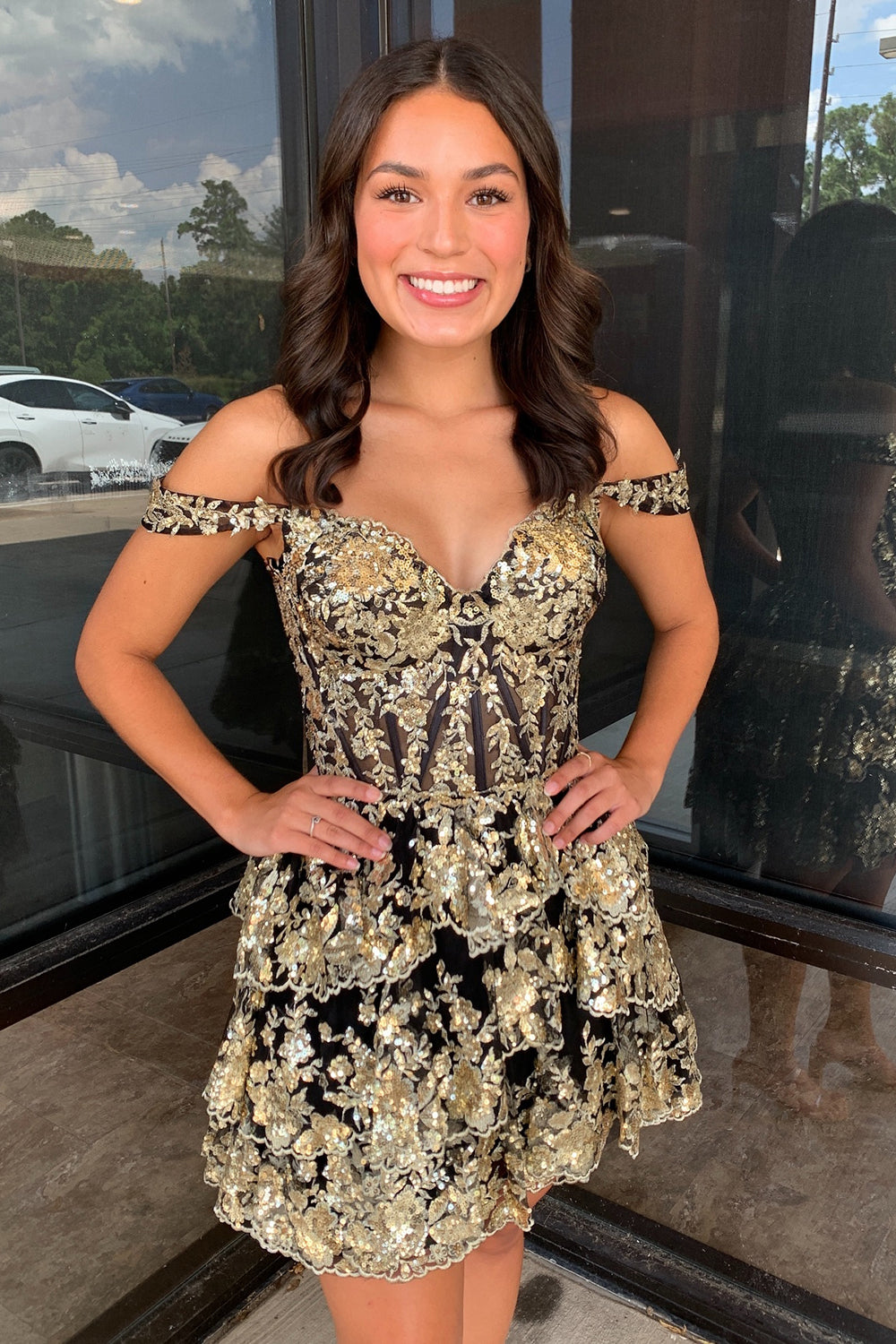 A-Line Black Homecoming Dresses Tiered Short Cocktail Dresses with Lace
